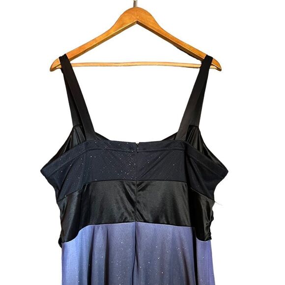Dress barn glittery‎ midi dress. Size 18 - Picture 12 of 12